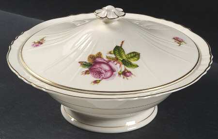 Victoria Round Covered Vegetable