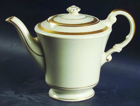 Wayne (No Color Band) Teapot & Lid