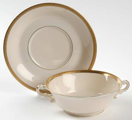 Wayne (No Color Band) Footed Cream Soup Bowl & Saucer Set
