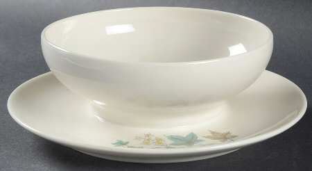 Woodbine Gravy Boat with Attached Underplate