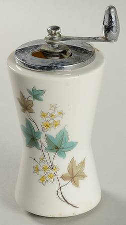 Woodbine Pepper Mill