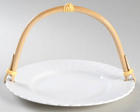 White Flute 5 3/8"-5 5/8" Bamboo Handled Serving Plate  HC