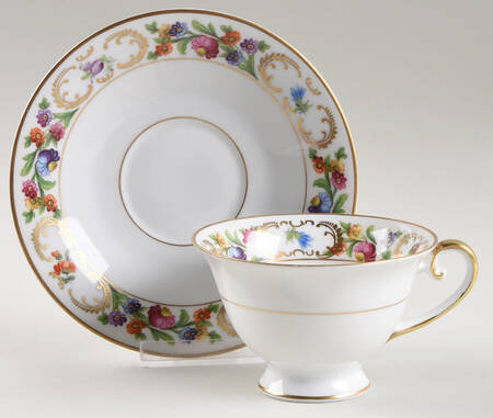 SCH115 Footed Cup & Saucer Set