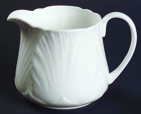 Oleander (White, Undecorated) Mini Creamer