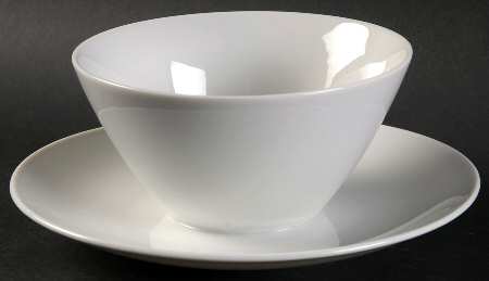 Isolde Gravy Boat with Attached Underplate