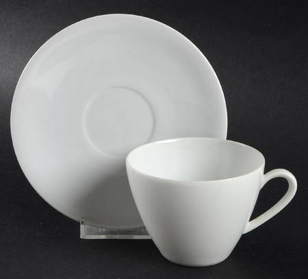 Isolde Flat Cup & Saucer Set by Seltmann