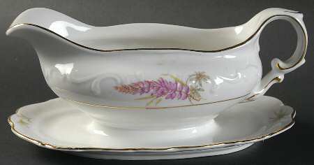 Dutchess Gravy Boat with Attached Underplate by Schumann - Bavaria