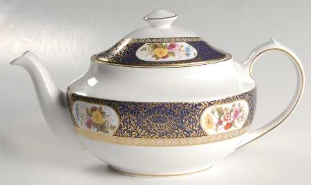 Arundel Teapot & Lid by Spode