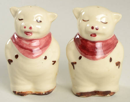 Smiley Pig  #13 Salt & Pepper Set