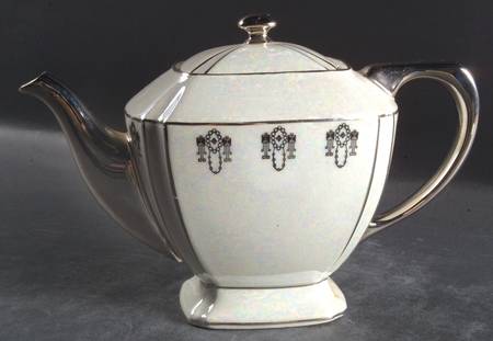 Colonial Teapot & Lid