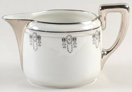 Colonial Creamer by Silverite (Bavaria)