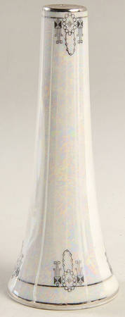 Colonial Tall Pepper Shaker