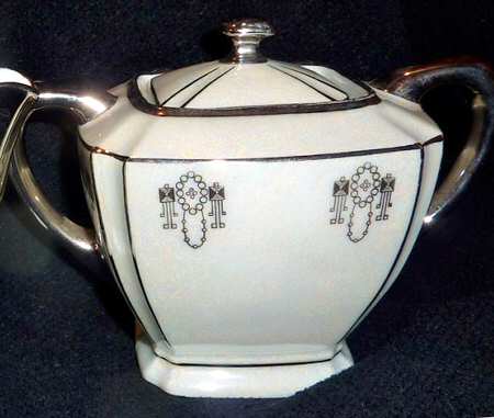 Colonial Sugar Bowl & Lid