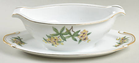 Madeleine Gravy Boat with Attached Underplate