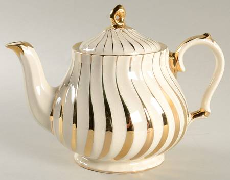 2737 Gold Teapot & Lid