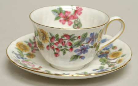 Hedgerow Footed Demitasse Cup & Saucer Set