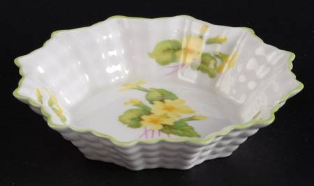 Primrose Round Sweet Meat Dish