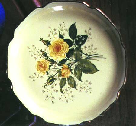 Cathy Rose Yellow (Coupe, Gold Trim) Dinner Plate