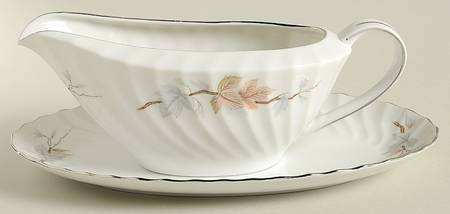Avalon Gravy Boat & Underplate/Relish