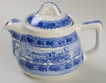 Centenary Colonial (Baltimore and Ohio) Individual Teapot & Lid by Shenango