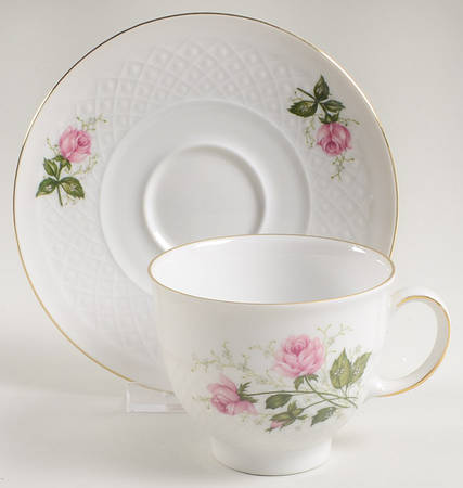 25915 Footed Cup & Saucer Set by Seltmann