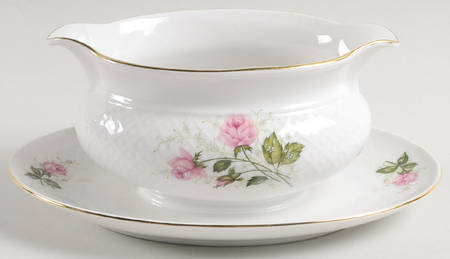 25915 Gravy Boat with Attached Underplate