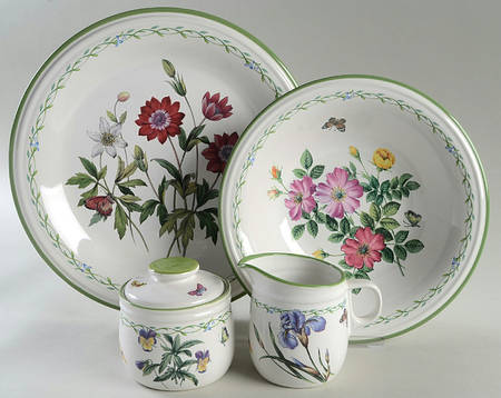 Garden Bloom 5 Piece Hostess Set