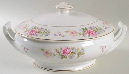 Spring Breeze Round Covered Vegetable