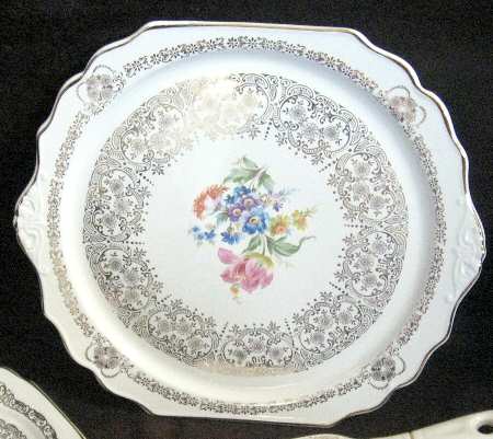 STT147 Handled Cake Plate