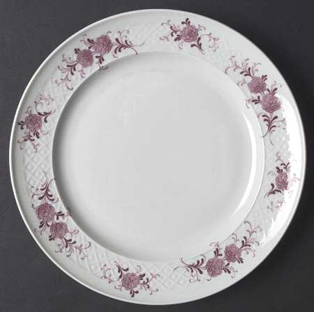 26043 Luncheon Plate by Seltmann