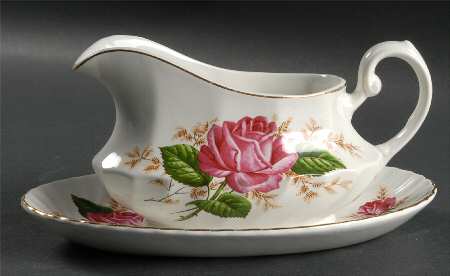 Alicia Gravy Boat & Underplate/Relish