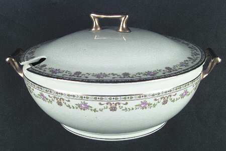 La Rosa Tureen &  Lid