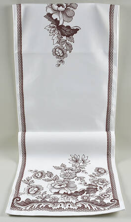 Woodland 14" X 90" Cloth Table Runner