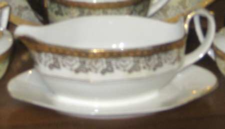SUB7 Gravy Boat with Attached Underplate by Superior Bavaria