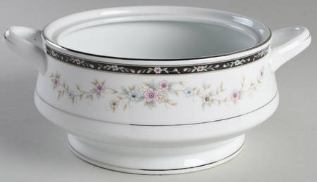 Camille Round Vegetable No Lid
