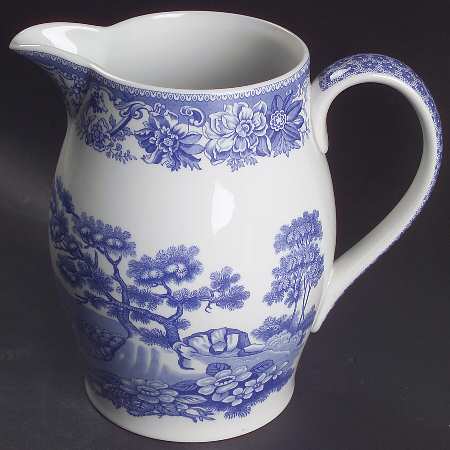 Traditions Series 64 Oz Liverpool Jug
