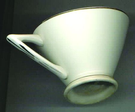 SLM212 Footed Cup