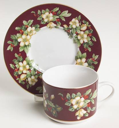 Splendor Burgundy Flat Cup & Saucer Set