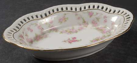 Bridal Rose (Pierced, Scalloped) Bon Bon