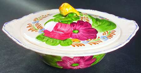 Belle Fiore Round Covered Vegetable