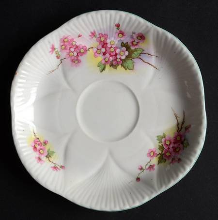 Blossom (Dainty Shape, Green Trim) by Shelley