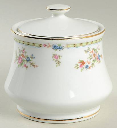 SON67 Sugar Bowl & Lid by Sone
