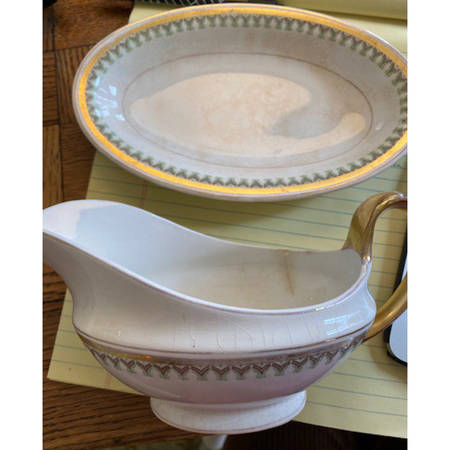 SMP16 Gravy Boat & Underplate