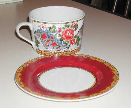 Saint Remy Flat Cup & Saucer Set