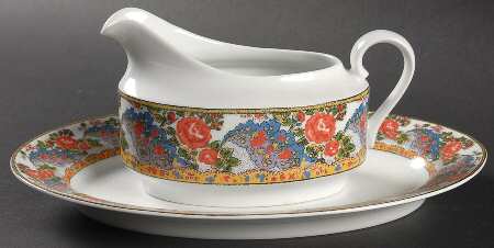 Saint Remy Gravy Boat & Underplate/Relish
