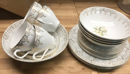 Golden Flower Flat Cup & Saucer Set