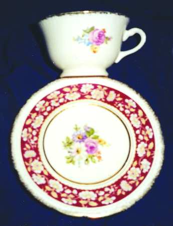 SWI144 Footed Cup & Saucer Set by Swinnertons
