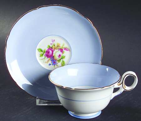 13237 Footed Cup & Saucer Set