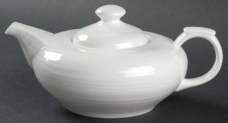 Spin White Small Teapot & Lid