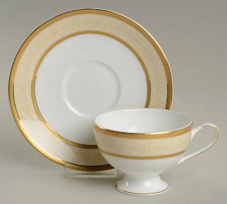 Absinthe Footed Cup & Saucer Set